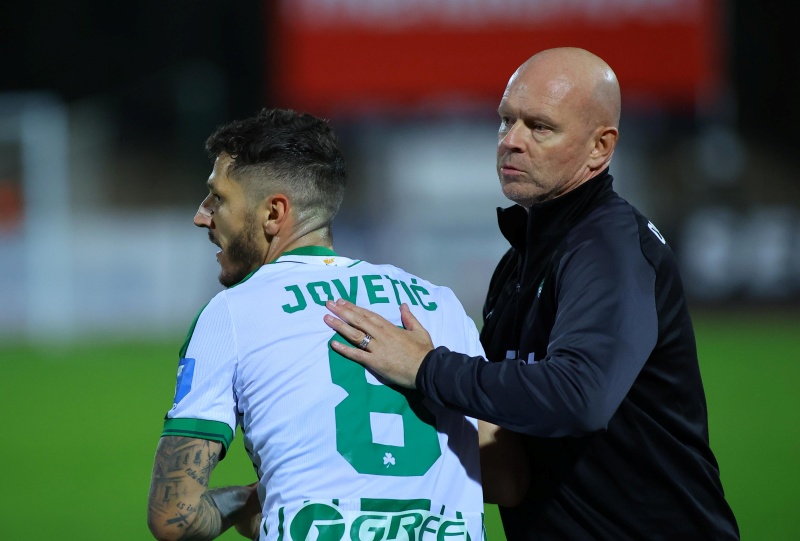 Ομόνοια: Νοκ-άουτ ο Γιόβετιτς - Πόσο θα τον χάσει ο Μπεργκ...