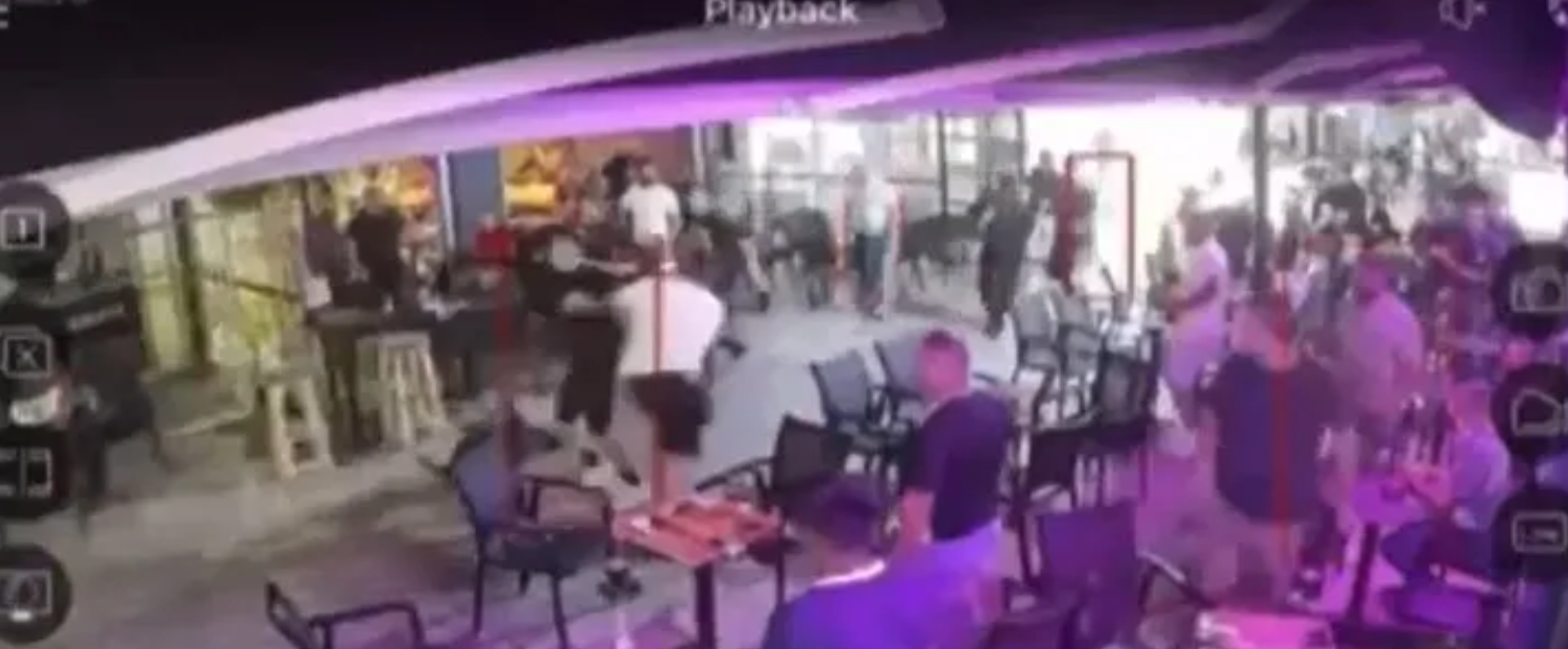 Σοκαριστικό video: Τρόμος στη Λευκωσία μετά από άγριο καυγά μεταναστών - Έριχναν μέχρι και καρέκλες