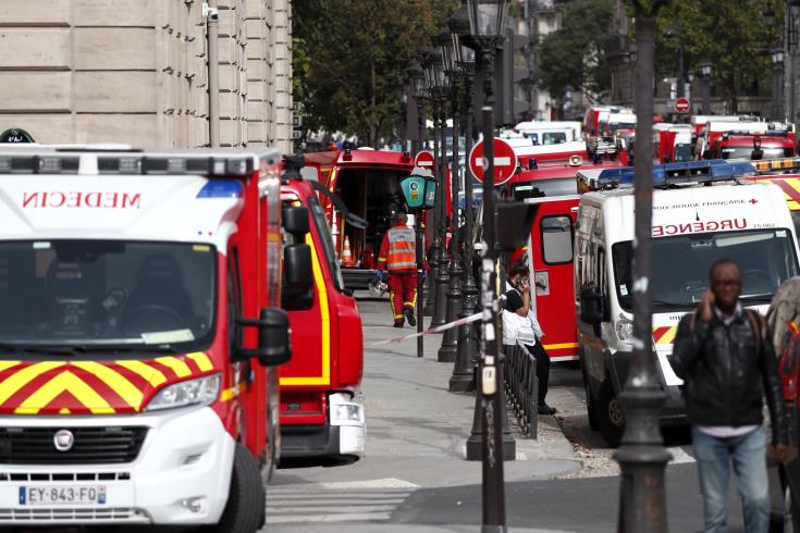 ΓΑΛΛΙΑ: Δύο τραυματίες από την επίθεση με μαχαίρι στο αρχηγείο της αστυνομίας στο Παρίσι- Νεκρός ο δράστης