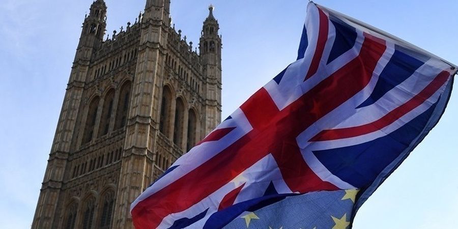 Brexit: «Η χώρα θα μετάνιωνε ‘για πάντα’ μια έξοδο από την ΕΕ χωρίς συμφωνία»