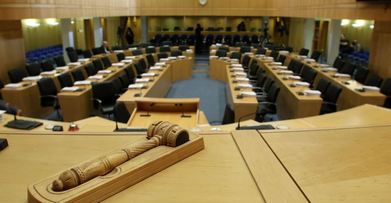 Με μεγάλη ατζέντα η τελευταία Ολομέλεια πριν την αυτοδιάλυση της Βουλής - Οι προτάσεις που θα τεθούν προς ψήφιση