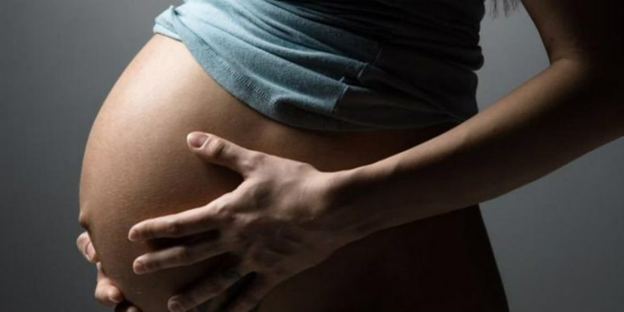 Έγκυος στο τρίτο της παιδί πασίγνωστη ηθοποιός- VIDEO