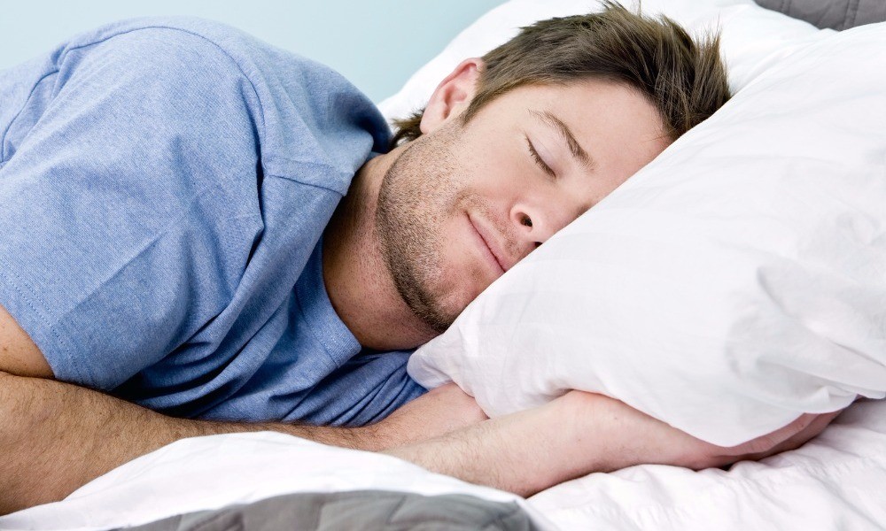 Διέρρευσε έγγραφο που αποκαλύπτει τι συμβαίνει στον άνθρωπο εάν κοιμάται λιγότερες από επτά ώρες 