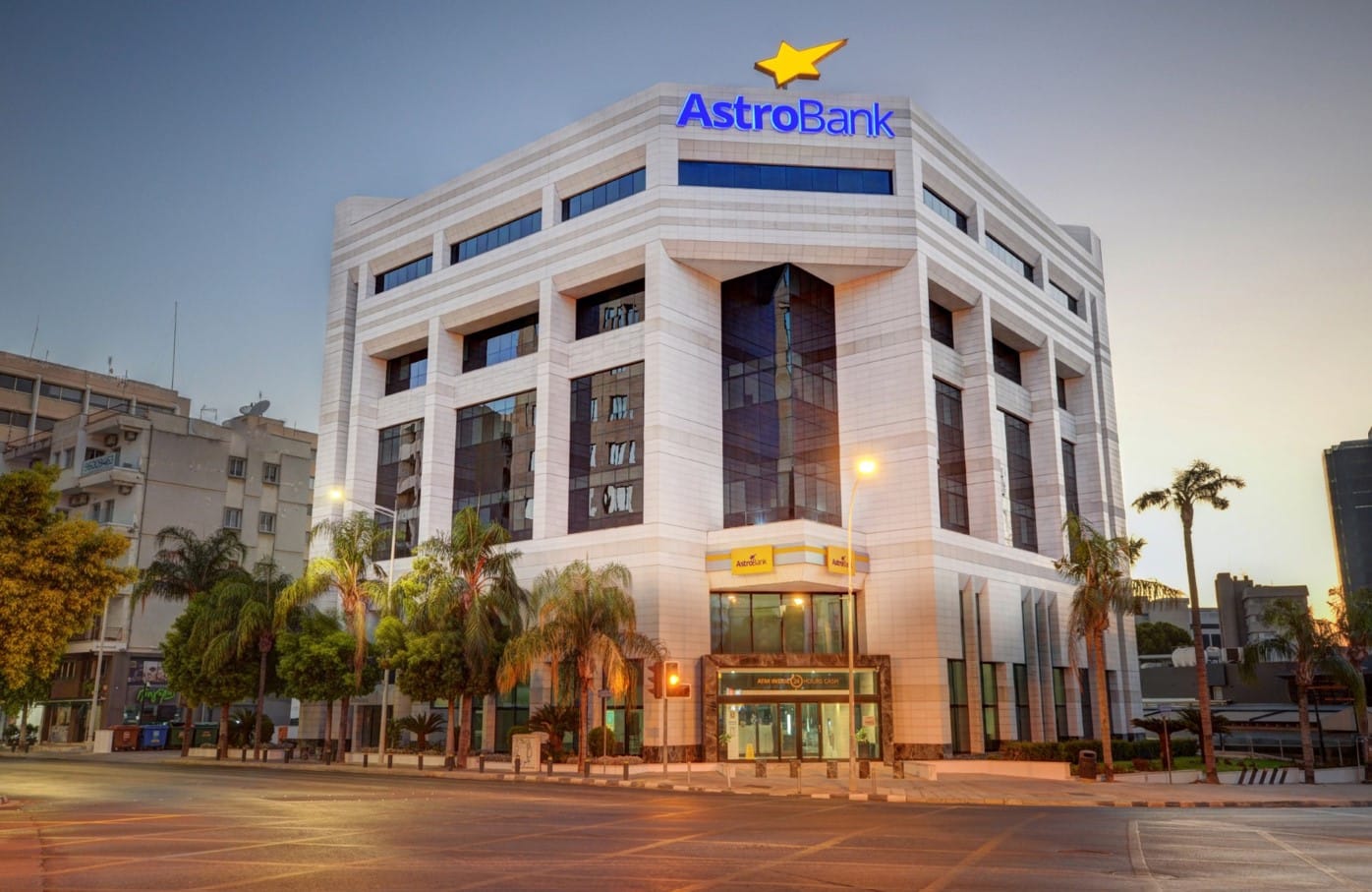 Εξαγορά Astrobank: «Ζαλίζει» το ποσό της πώλησης στην Alpha Bank - Από τον Φεβρουάριο η συμφωνία 
