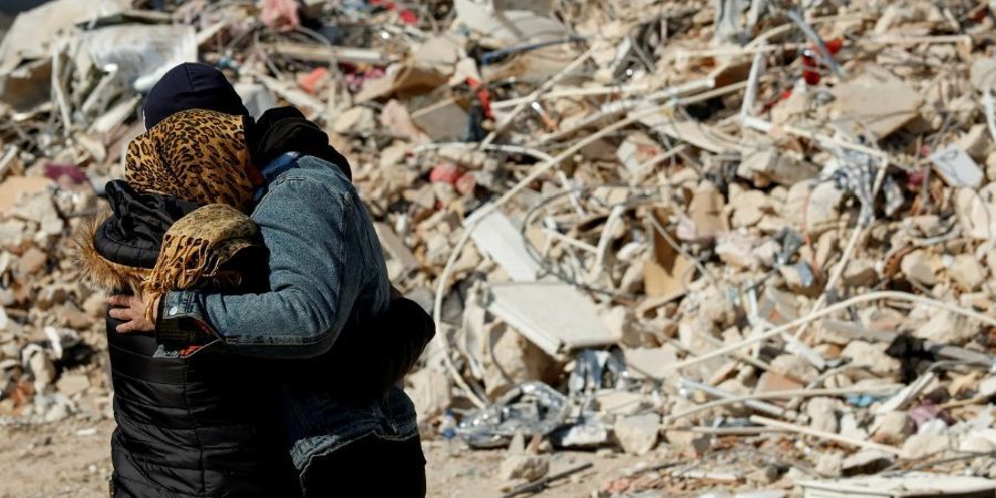 Τουρκία: Χειροπέδες σε άνδρα που επιχείρησε να απαγάγει μωρό μετά τον σεισμό - Εντόπισαν χρήματα και πλαστά έγγραφα