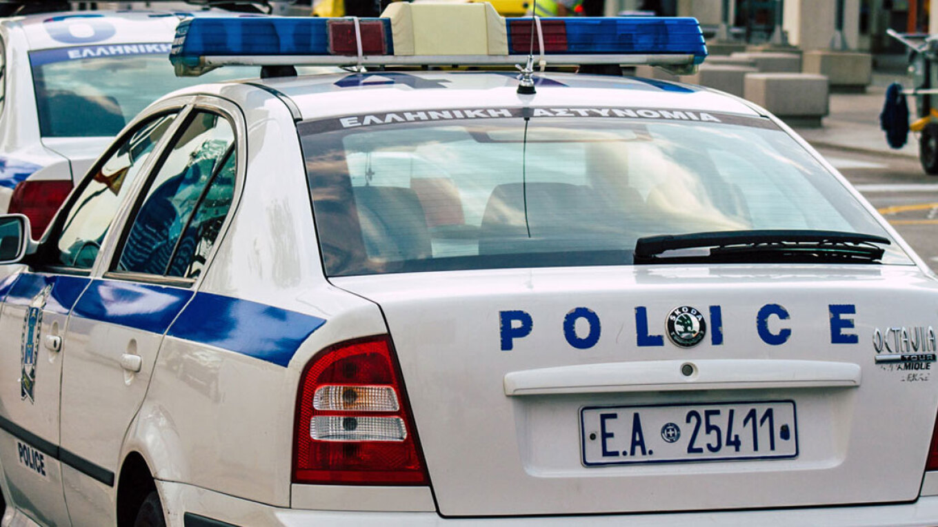 Ελλάδα: Συνελήφθη αλλοδαπή για σωρεία παρανομιών - Βρέθηκαν στο σπίτι της 432... προφυλακτικά, ναρκωτικά και ζάρια