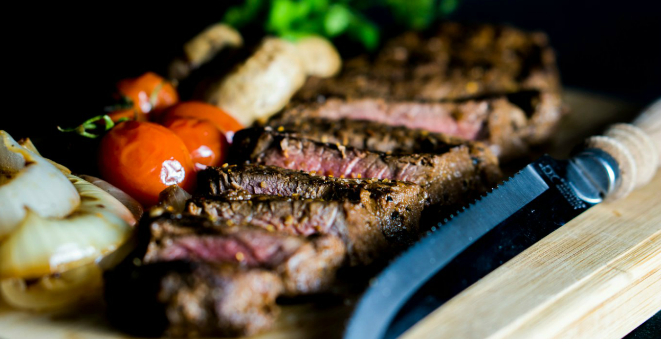 Έρχεται ο Μάρτης με εκπλήξεις: Κάθε Τρίτη του μήνα η Λευκωσία θα απολαμβάνει steak σε μία γνωστή ταβέρνα