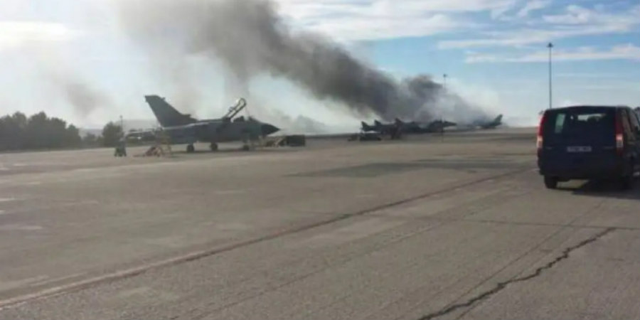Συναγερμός στην Πάτρα: Φωτιά έξω από το αεροδρόμιο Αράξου – Ανησυχία για την αποθήκη πυρομαχικών