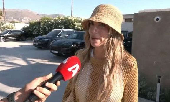 Αθηνά Οικονομάκου: Οι πρώτες δηλώσεις μετά την ανταλλαγή όρκων με τον Τσερέλα - «Είμαι πολύ ευτυχισμένη»