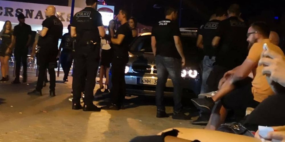 ΑΓ. ΝΑΠΑ: Έφοδος της Αστυνομίας «έβγαλε λαβράκι» - Συλλήψεις και κατασχέσεις ουσιών