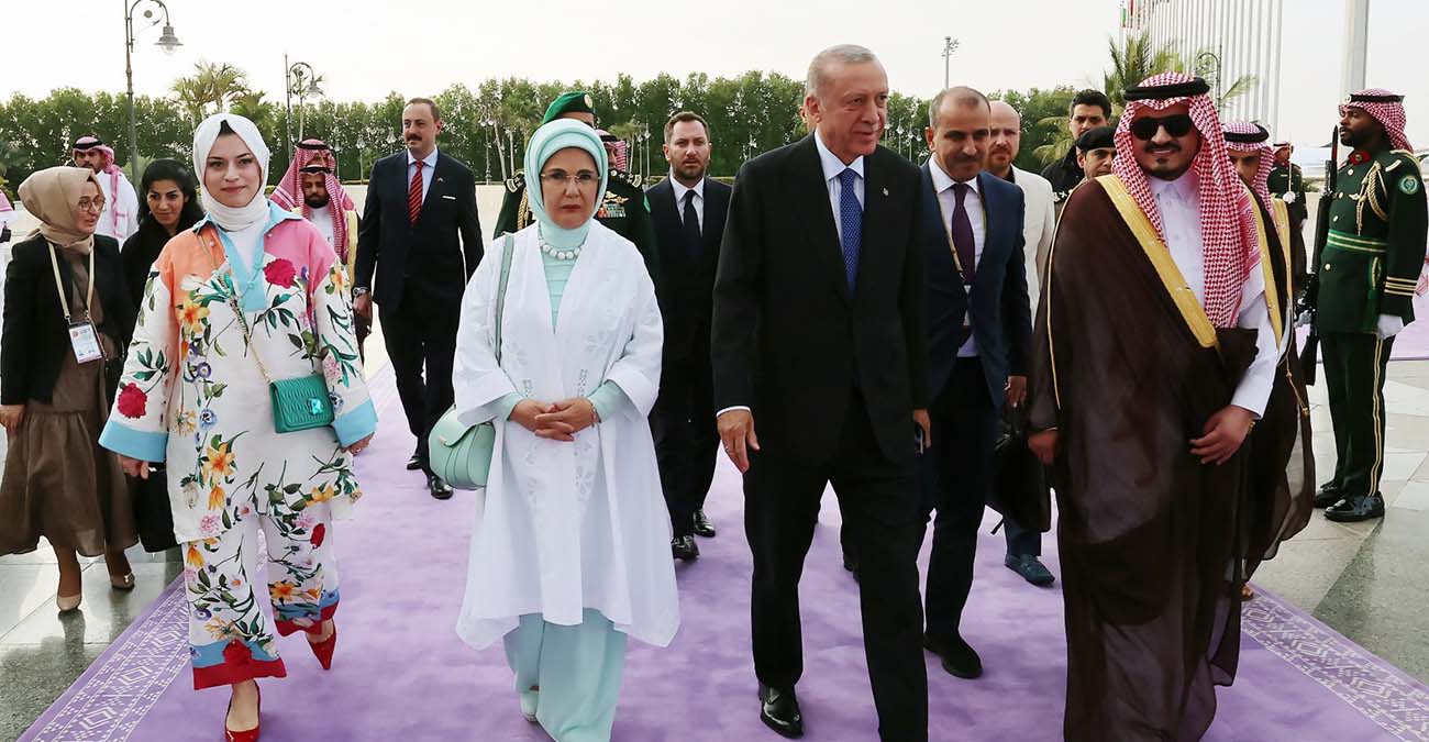 Ο Ερντογάν προστρέχει στις χώρες του Κόλπου ζητώντας βοήθεια για τα ελλείμματα του προϋπολογισμού