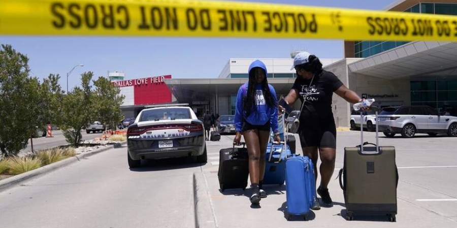 Γυναίκα έβγαλε όπλο και άρχισε να πυροβολεί μέσα σε αεροδρόμιο του Ντάλας