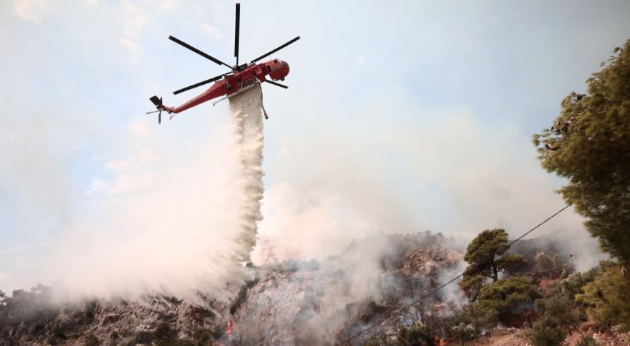 Νέα φωτιά σε δασική έκταση στο Ρέθυμνο, εστάλη 112 στους κατοίκους - Αναζωπύρωση στα Ακούμια