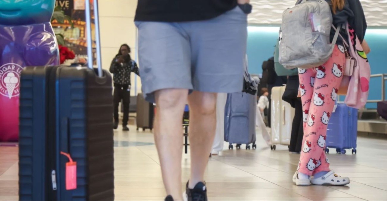 ΗΠΑ: Δηλαδή, μόλις απαγόρευσαν τις πιτζάμες στο Διεθνές Αεροδρόμιο της Φλόριντα;
