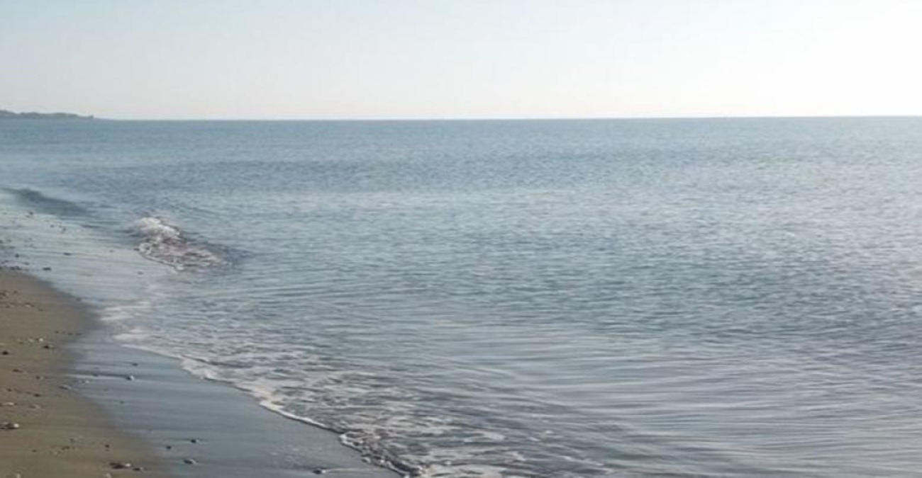 Διαπιστώθηκαν παρανομίες σε παραλίες Περβολιών – Εγκατάσταση υποστατικών που λειτουργούν ως… μπαράκια