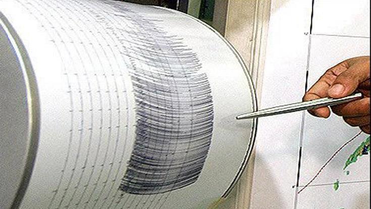 Ισχυρός σεισμός 6,8 βαθμών στην Ινδονησία