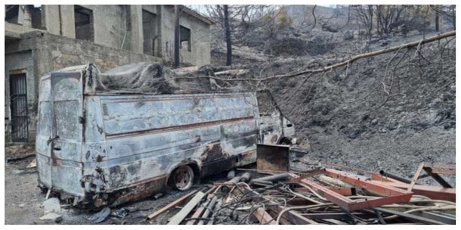 ΠΥΡΙΝΟΣ ΕΦΙΑΛΤΗΣ: Μη αναγνωρίσιμη η κατάσταση των τεσσάρων εργατών που απανθρακώθηκαν από τη φωτιά