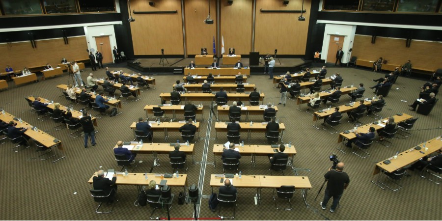 Έκτακτη συνεδρία της Ολομέλειας της Βουλής - Τοποθέτηση για την αναπομπή νόμου για ΦΠΑ στο ρεύμα
