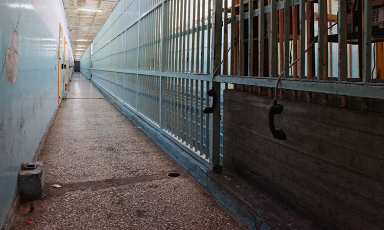 ΗΠΑ: Ισοβίτης ζητά να αποφυλακιστεί γιατί υποστηρίζει πως πέθανε - ΦΩΤΟΓΡΑΦΙΑ