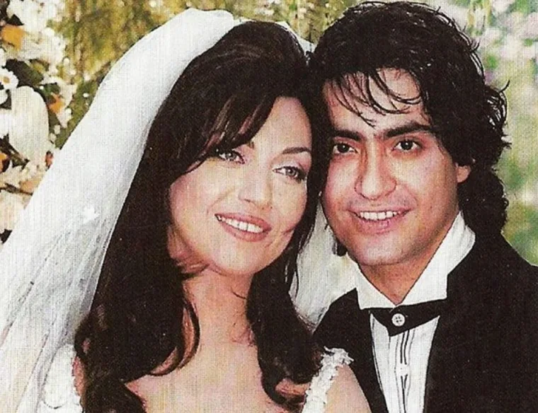 Καίτη Γαρμπή: Υποδέχτηκε το 2026 με την on air θρυλική πρόταση γάμου που της έκανε ο Σχοινάς