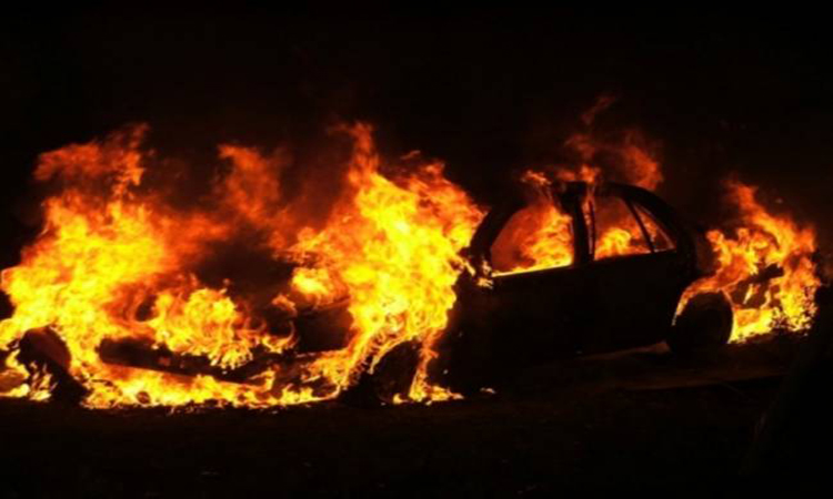 Παρανάλωμα του πυρός αυτοκίνητο στο Δάλι