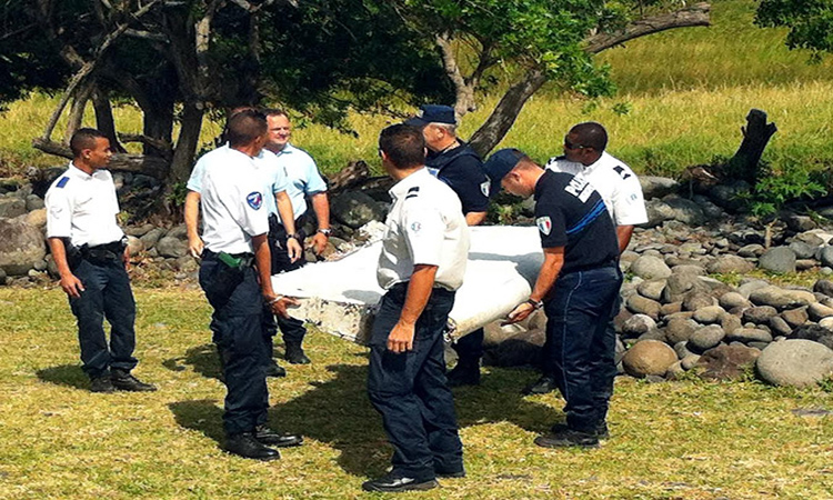Malaysia Airlines: Νέο τμήμα αεροσκάφους βρέθηκε στο νησί Ρεϊνιόν