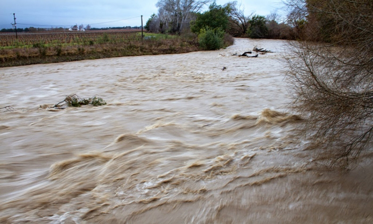 Περίπου 40.000 άνθρωποι εγκατέλειψαν τις εστίες τους λόγω υπερχείλισης ποταμού στην Παραγουάη