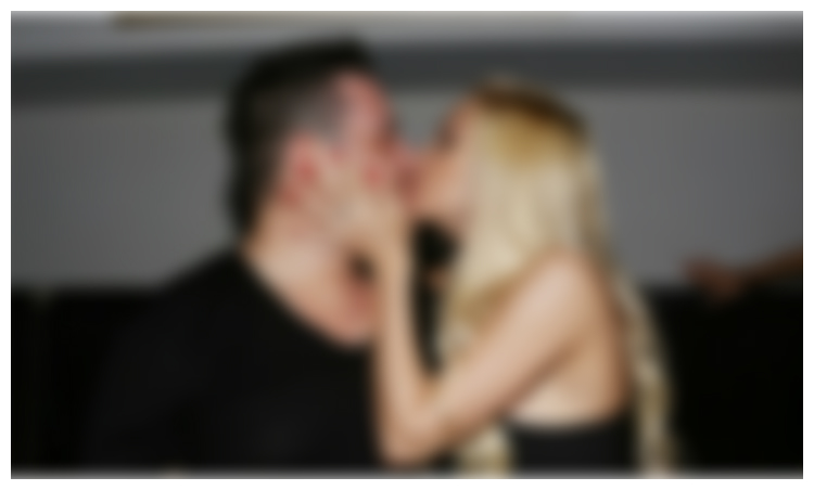 Οργιάζουν οι φήμες για μυστικό γάμο στην ελληνική showbiz! «Κρεμάστηκε» η ξανθιά σεξοβόμβα;