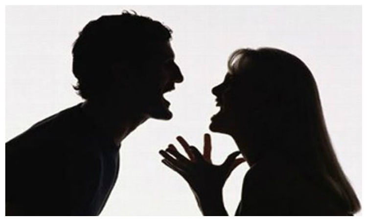 Πανεύκολο κόλπο! Πώς βγάζει τον σκασμό η πρίχτισσα φιλενάδα σας όταν τσακώνεστε; (VIDEO)