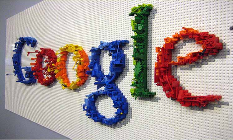 Η Google αλλάζει όνομα
