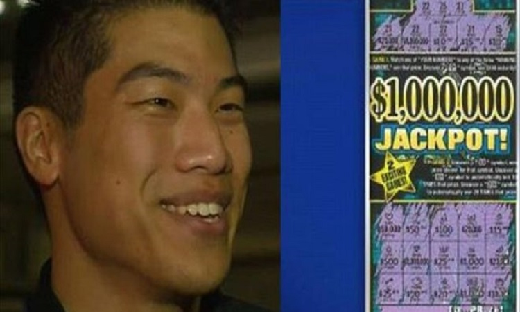 ΗΠΑ: Βρήκε χαρτονόμισμα στον δρόμο, αγόρασε «ξυστό» και… κέρδισε ένα εκατ. δολάρια!