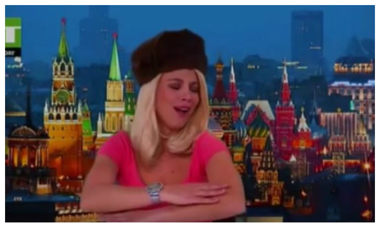Απολαυστική! Δείτε την Μονογιού να… ολοκληρώνει ως Ρωσίδα παρουσιάστρια #FAKATE TOUS (VIDEO)