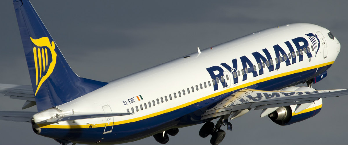 «Κόλαση» σε πτήση της Ryanair στα Χανιά! Έπεσαν οι μάσκες οξυγόνου και προκλήθηκε πανικός