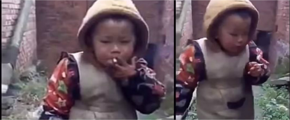 Εξωφρενικό: Παιδάκι 3 ετών καπνίζει σαν φουγάρο και ο πατέρας του γελάει!