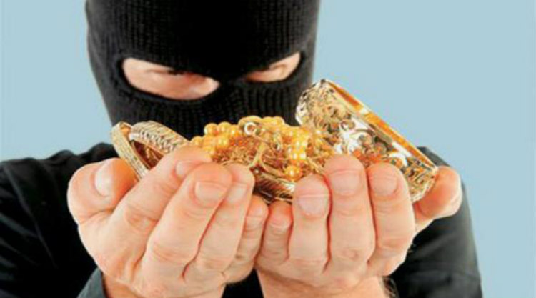 ΛΑΡΝΑΚΑ: Έκλεψαν το χρυσό ρολόι επιχειρηματία! 35.000 ευρώ η αξία του