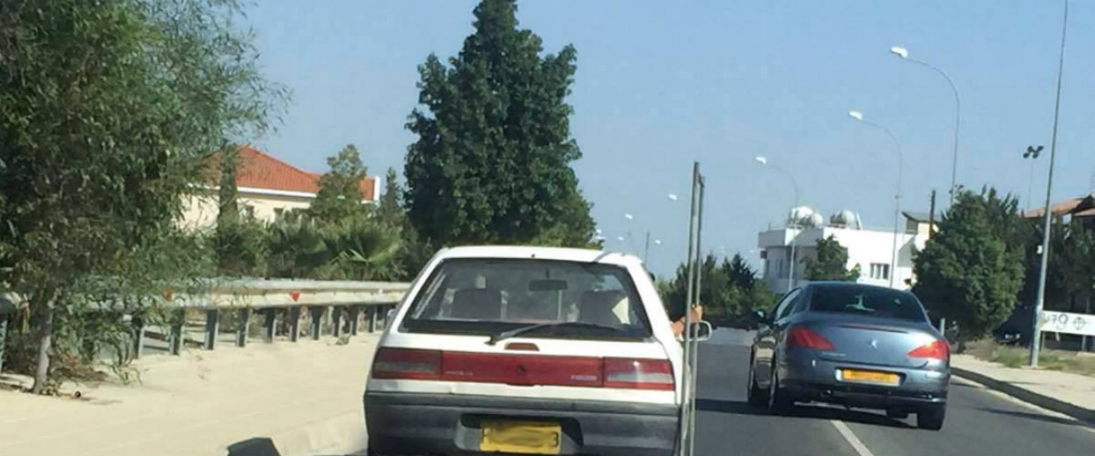 Για όνομα του Θεού! Δείτε πως κυκλοφορούσε ο οδηγός σε δρόμο της Κύπρου