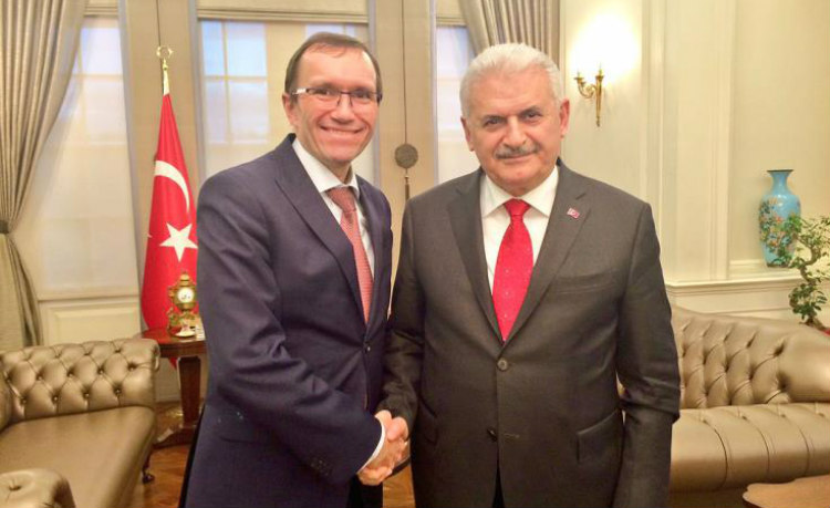 Με τον Τούρκο Πρωθυπουργό συναντήθηκε ο Έιντε