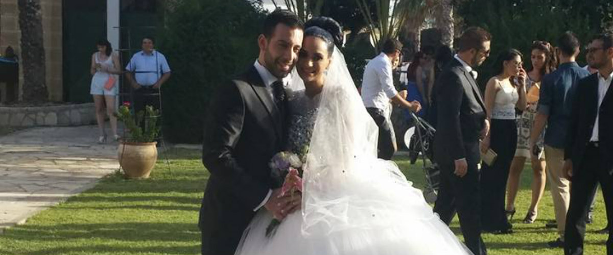Κύπριος τραγουδιστής παντρεύτηκε με την αγαπημένη του! Μακριά από τα φώτα της δημοσιότητας ο γάμος!