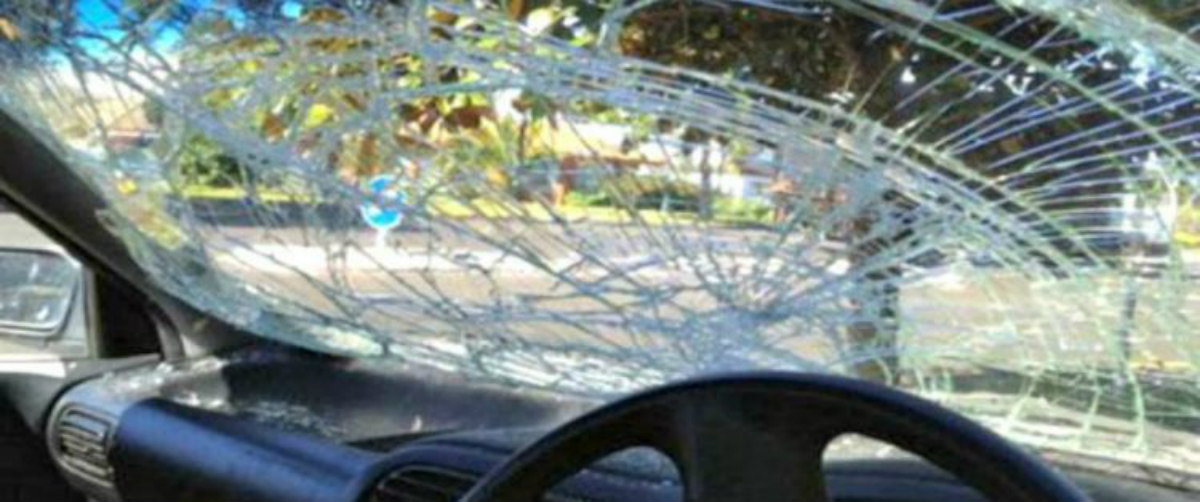 Σοβαρό τροχαίο στη Λευκωσία: 25χρονος μοτοσικλετιστής συγκρούστηκε με όχημα που οδηγούσε 20χρονη