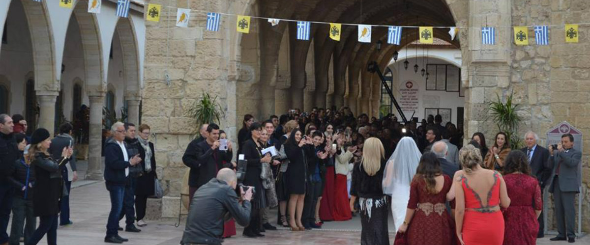 O πρώτος γάμος της Κυπριακής Showbiz για το 2016 είναι γεγονός! Παντρεύεται αυτή την ώρα το όμορφο ζευγάρι