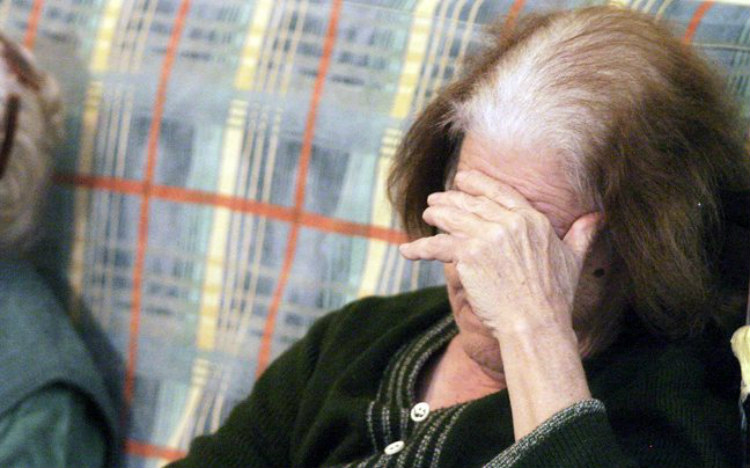 ΛΕΜΕΣΟΣ: «Πεινούμε, θέλουμε φαγητό» της είπαν και μετά την έκλεψαν! Έπεσε θύμα της καλοσύνης της 72χρονης