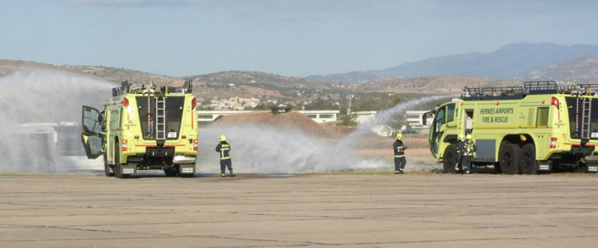 ΛΑΡΝΑΚΑ: Σήμανε συναγερμός στο αεροδρόμιο!  Καπνοί στο πιλοτήριο αεροσκάφους που πραγματοποιούσε προσγείωση