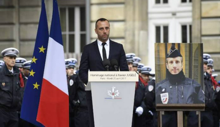Γάμος μετά θάνατον για τον αστυνομικό που σκοτώθηκε στην επίθεση στo Παρίσι