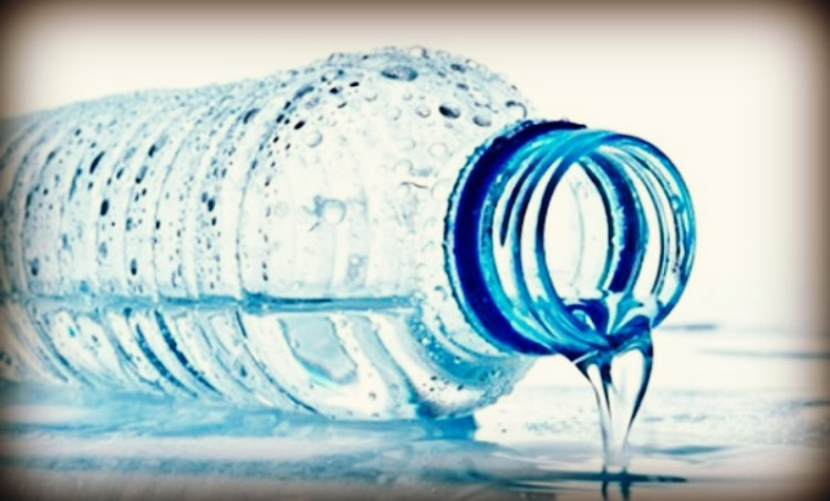 Προσοχή: Αποσύρεται από την Κυπριακή αγορά εμφιαλωμένο νερό! «Μην το καταναλώσετε και επιστρέψτε το…»