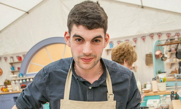 Ο 20χρονος Κύπριος Μιχάλης Γεωργίου λαμβάνει μέρος στο μεγαλύτερο σόου μαγειρικής στη Βρετανία! Τον χρίζουν φαβορί