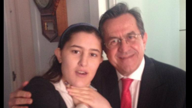 «Εφυγε» από την ζωή η 16χρονη κόρη του Νίκου Νικολόπουλου – Το σπαρακτικό «αντίο» της μητέρας