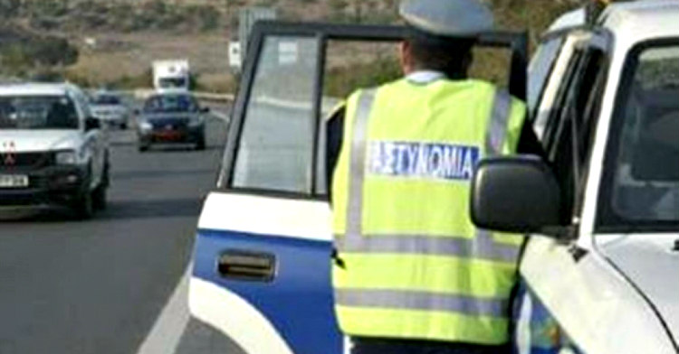 ΠΑΦΟΣ: Έτριβαν τα μάτια τους οι Αστυνομικοί όταν είδαν τον οδηγό αυτοκινήτου