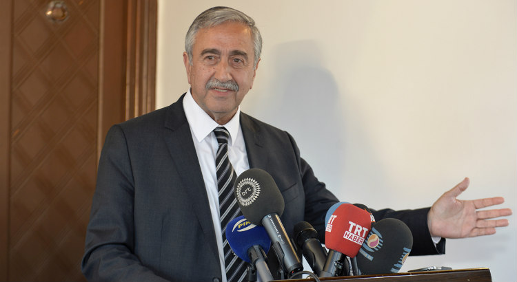 O Aκιντζί ενημέρωσε για το Κυπριακό τα κόμματα που δεν εκπροσωπούνται στη 'βουλή'