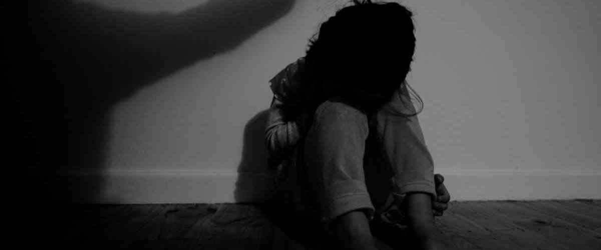 «Eφηβικά αγγίγματα» έκρινε το Κακουργιοδικείο τη σεξουαλική παρενόχληση των ξαδέλφων του 36χρονου! «Η ποινή φυλάκισης δεν θα ήταν η αρμόζουσα»