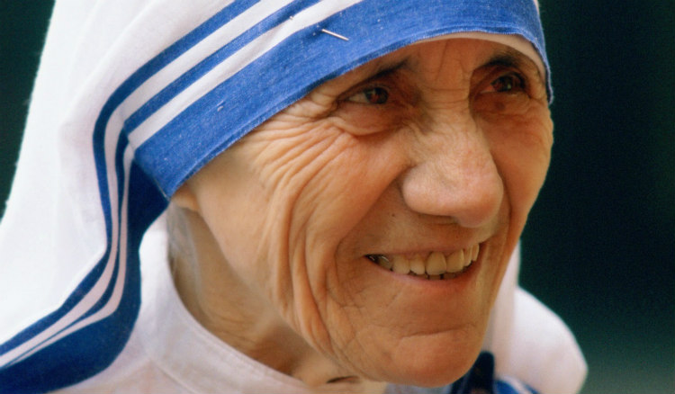 Αγιοποιήθηκε η μητέρα Τερέζα -Σε τελετή στο Βατικανό με αυστηρά μέτρα ασφαλείας! Πότε θα γιορτάζει